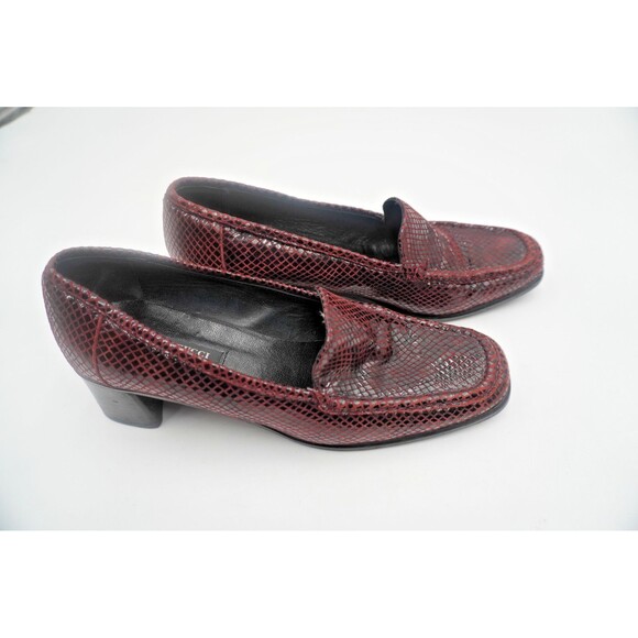 Sesto Meucci Italy Burgundy Snake Embossed Leather Low Heel Loafer Pumps Size 9M - Picture 7 of 12